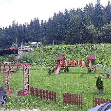 White Horse Hotel Предеал Екстериор снимка