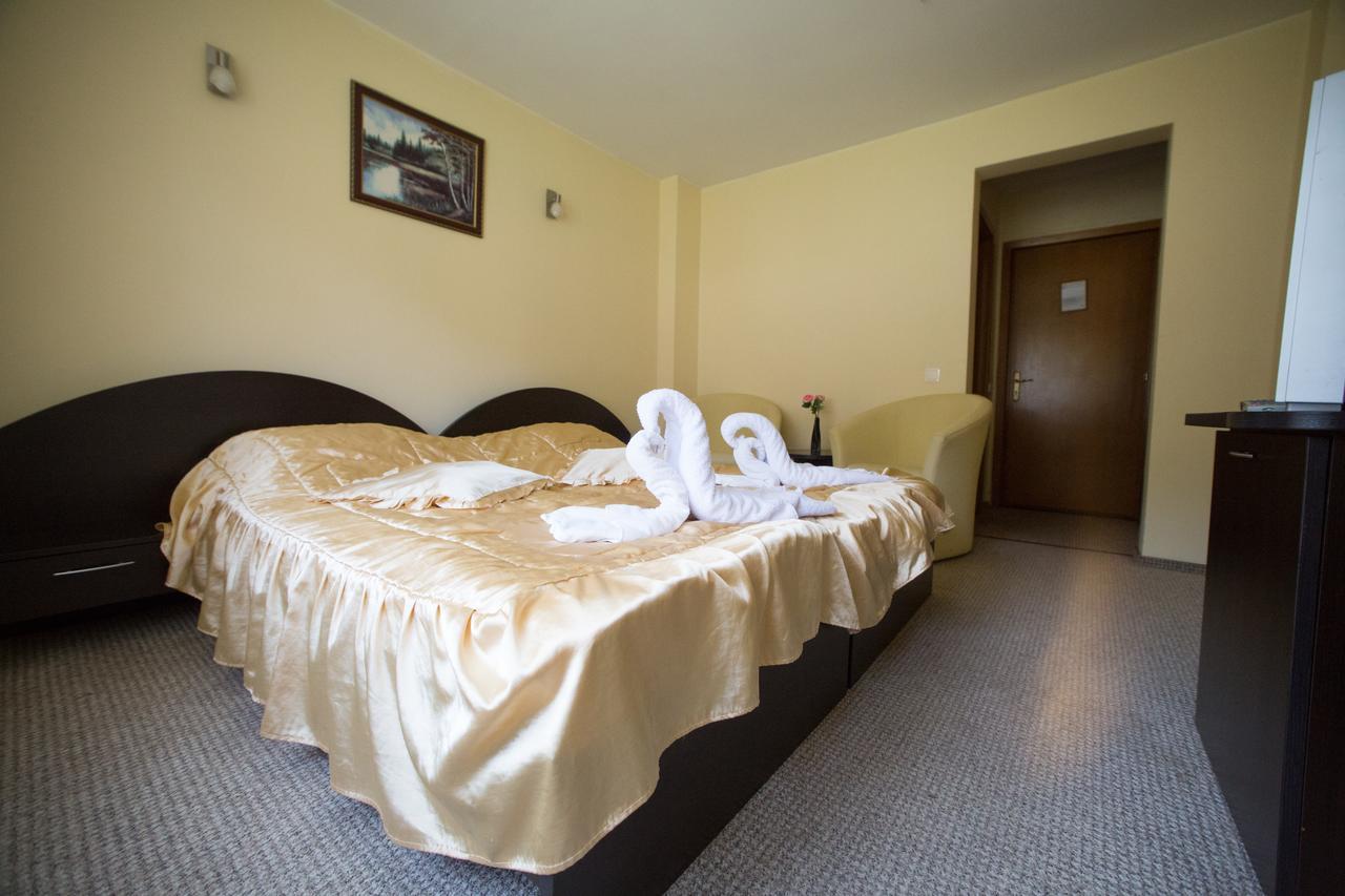 White Horse Hotel Предеал Екстериор снимка